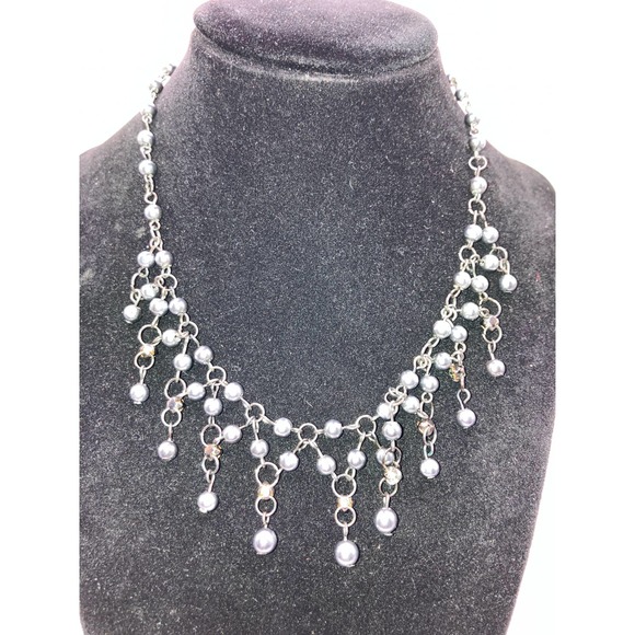 Rhinestones and Silver-Tone Beads on Gray Chain Necklace Vintage! - Picture 4 of 9